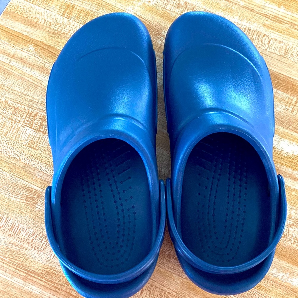 Crocs navy blue work style.